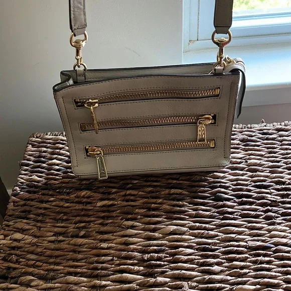 Rebecca Minkoff | Bags | Rebecca Minkoff Beige Bag With Gold  display picture 2